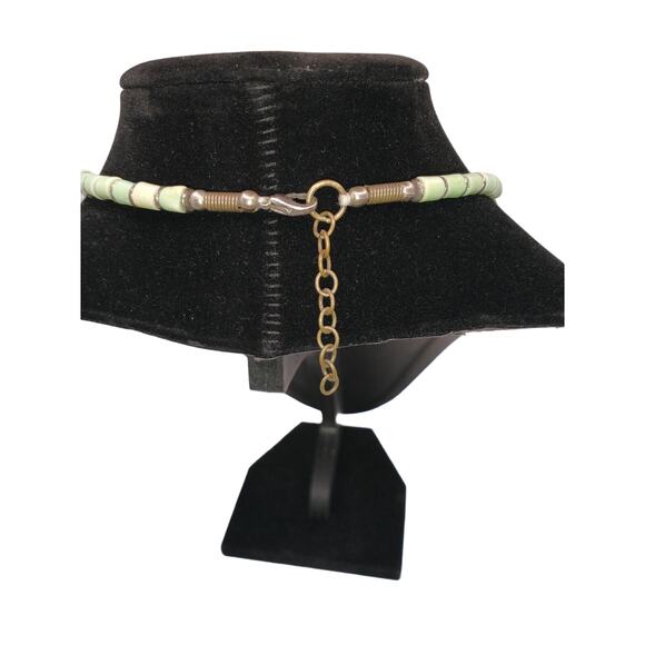 Vintage Light Green Bone and Silver Necklace 8 3/4" - Picture 4 of 12